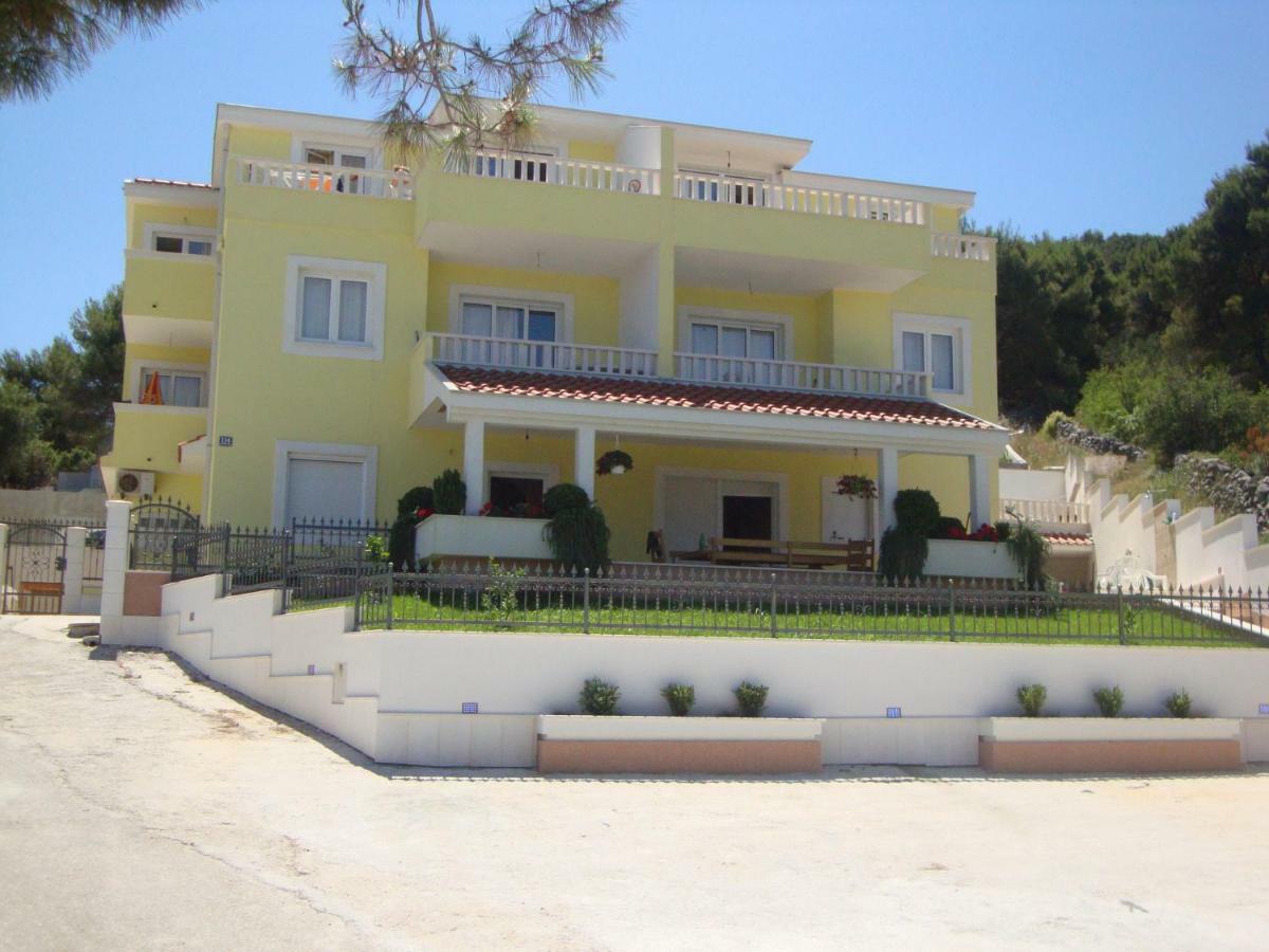 Vila Ana Mirela Slatine Exterior photo